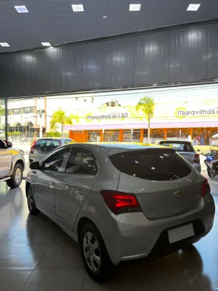 CHEVROLET ONIX 1.0 MPFI LT 8V FLEX 4P MANUAL